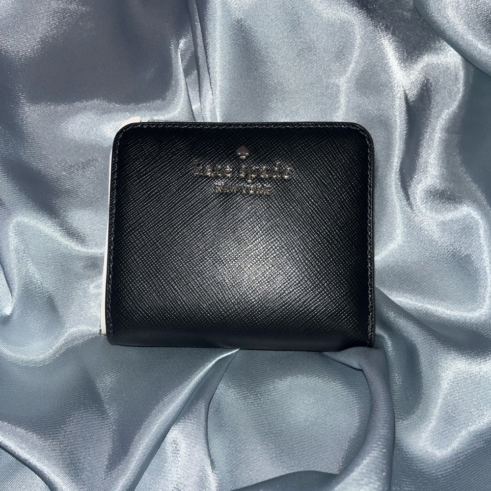 New Kate Spade Staci Zip Bifold
Wallet Saffiano Black Leather - Picture 15 of 16
